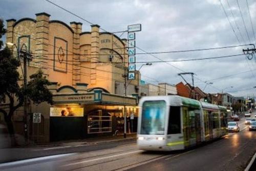 Balwyn-Private room-Close to city&shops#Tram109