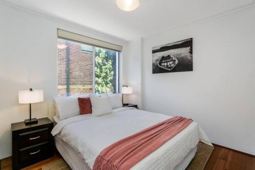 STG38 - stunning waterfront apartment - Drummoyne - Tap to explore photos