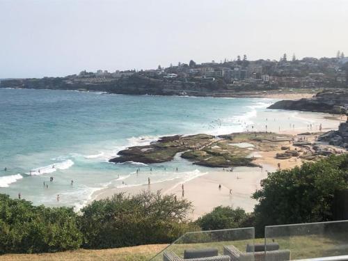 Tamarama Beachfront Apartment on Bondi to Bronte Walk - Tap to explore photos
