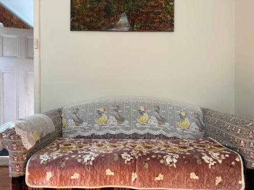 3 BDR house close to train station, airport & City - Tap to explore photos