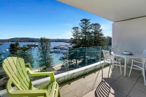 MAN29 - Beautiful 2 BR Apartment Manly Wharf Views - Tap to explore photos