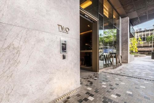West Side Boutique 1BR Near Shopping Precinct!