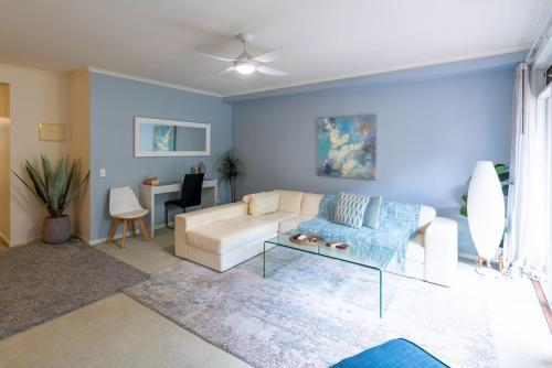 Tranquil Oasis 2 bdrm pool tennis gym - Tap to explore photos