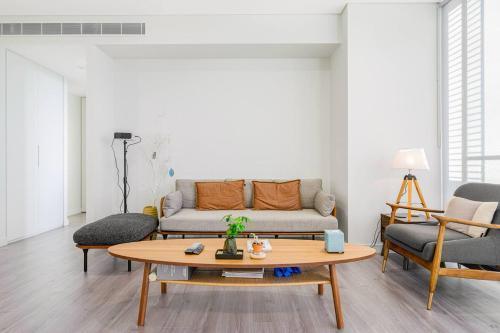 Lidcombe 2Br Apt Near Olympic Park Train Shopping Center - Tap to explore photos