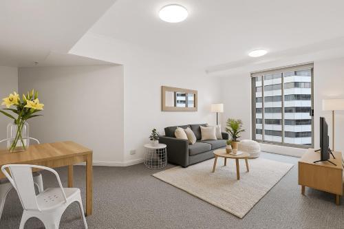 HELP1 - Chatswood Charm Central Apartment near Station - Tap to explore photos