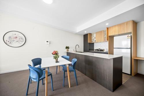 Lovely apartment in Manly Vale - Tap to explore photos
