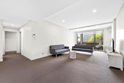 Lovely apartment in Manly Vale - Tap to explore photos