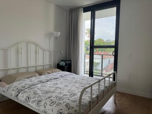 Spacious & Quiet 4BR, 2BA Home Near Sydney Airport, CBD & Beaches - Tap to explore photos