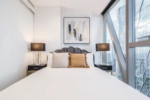 West Side Sleek & Vibrant CBD Getaway