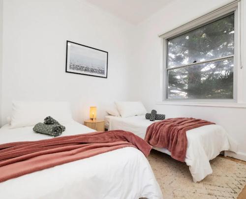 Stylish & Bright - 5star Location - 200m to the Sand! #18 Room Type - Two-Bedroom Apartment