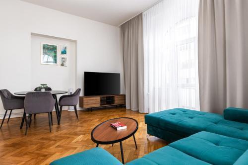 Stay2gether City Buzz Apt - O2 arena - Sleeps 6 - Tap to explore photos
