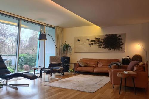 Exceptional 3BR Apartment with Gym Pool and Terrace - Tap to explore photos