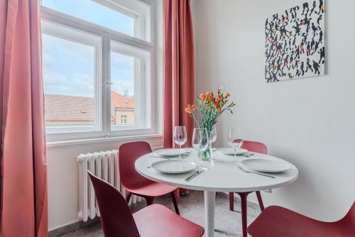 Apart with 3 bedroom for family - Tap to explore photos