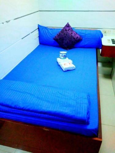 Philippine Manila Motel 8F MIRADOR - Tap to explore photos