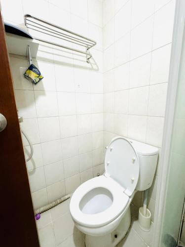 Thamrin Residence Central Jakarta 2 Bedrooms Apartment Family Friendly - Tap to explore photos