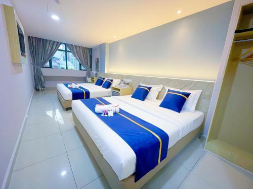 StarQ Hotel Bukit Bintang - Tap to explore photos