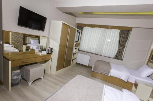 mars hotel Room Type - Superior Family Room