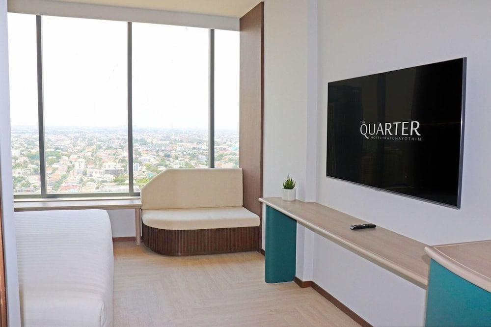 The Quarter Ratchayothin by UHG Room Type - Superior King Room