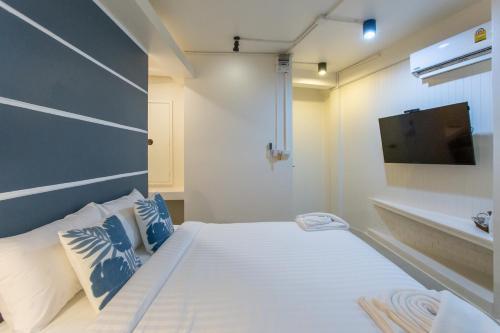 The Light House at Town Phuket Room Type - King Room