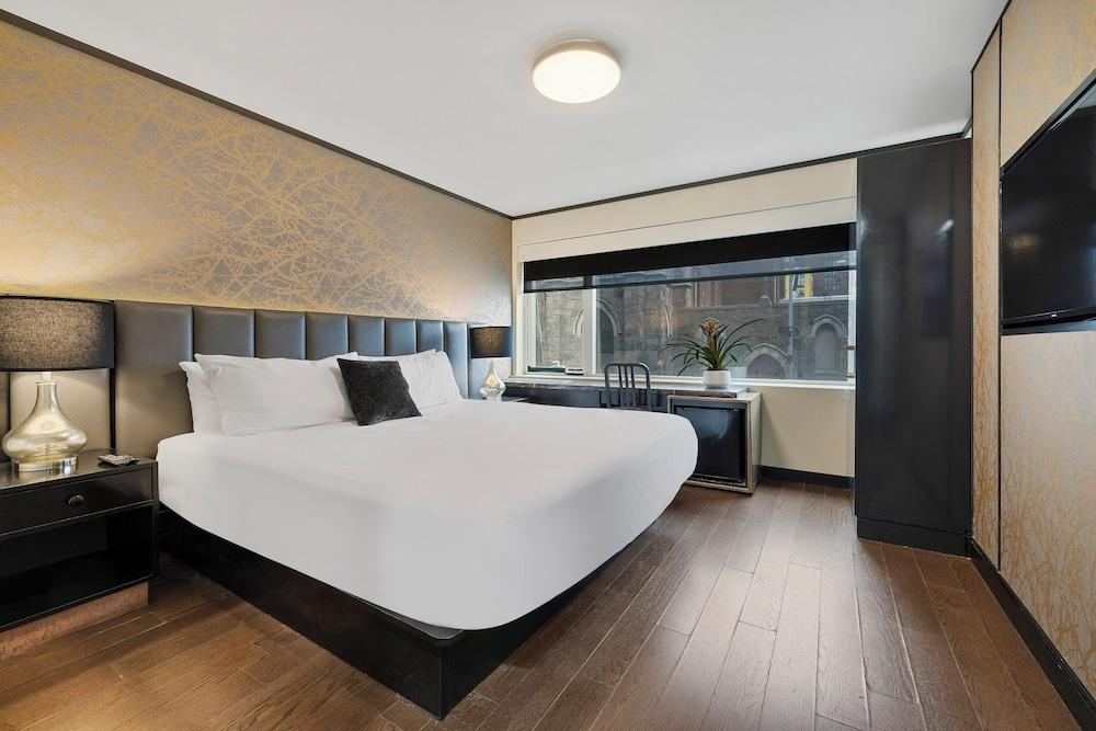 Hudson Yards Hotel Room Type - Superior Queen