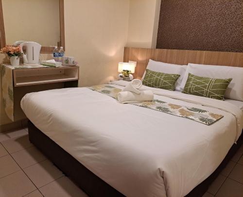 SCC Gateway Chinatown Hotel Room Type - Superior Queen Room