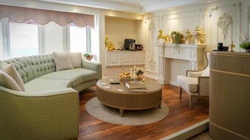 Gaia Suites Istanbul - Tap to explore photos