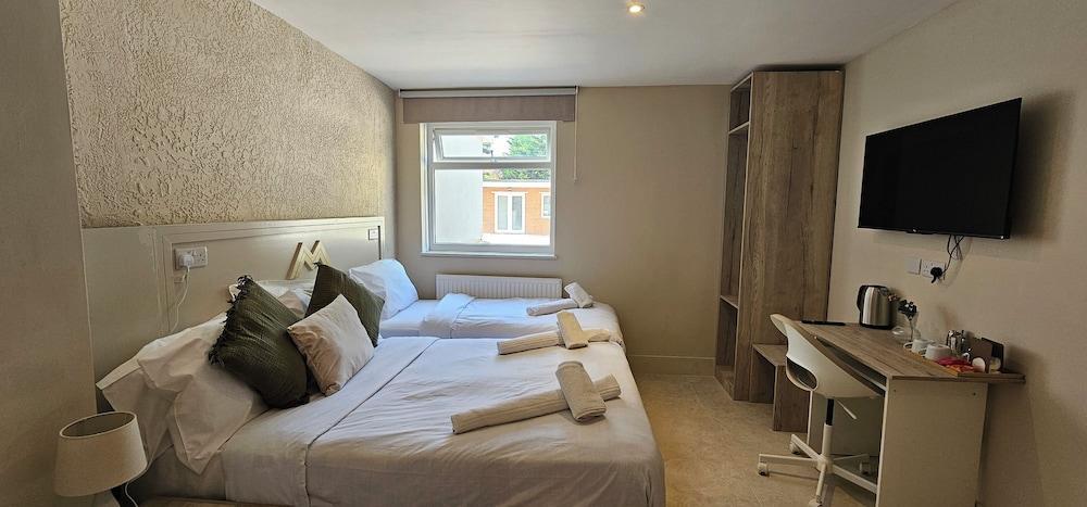 MSM Arena Hotel Room Type - Deluxe Quadruple Room