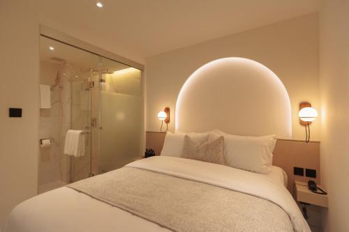 CORRIDOR 2407 Room Type - Studio Room with Double Bed 