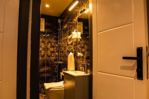 CK PALACE Hotel Room Type - Economy Double Room