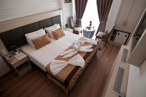 Royce Hotel Room Type - Standard Double Room Royce Hotel Room Type - Standard Double Room