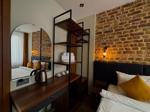 Galata Calm Tale Hotel - Tap to explore photos