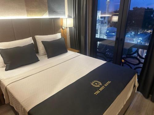 The Best Hotel İstanbul - Tap to explore photos