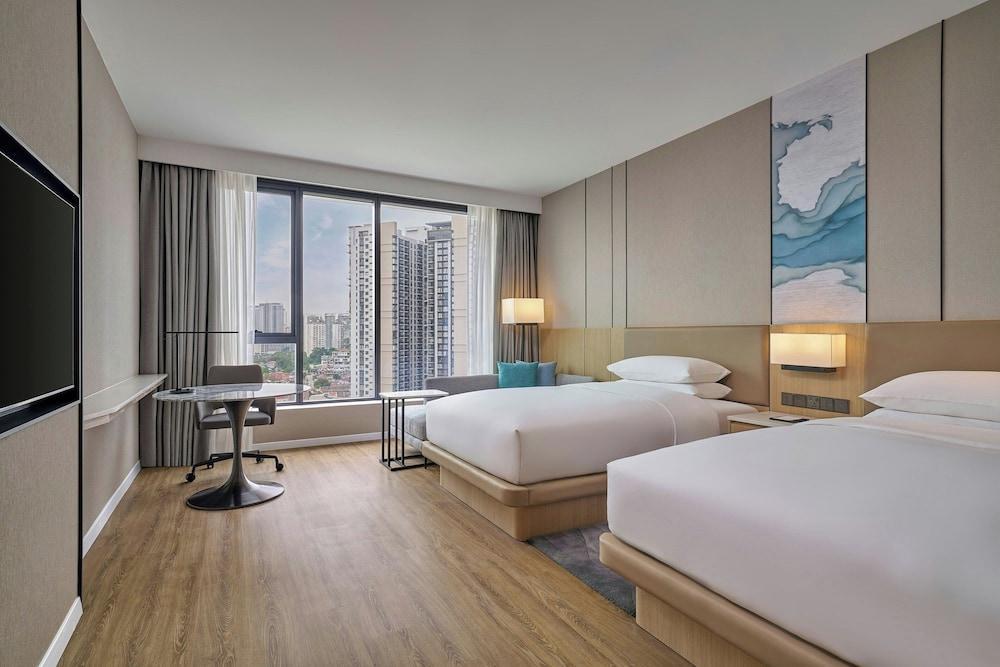 Courtyard by Marriott Kuala Lumpur South Room Type - Standard Room, 2 Double Beds, City View