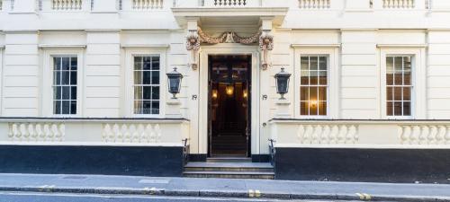 The City of London Club - Tap to explore photos