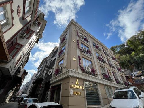 Lale Sultan Hotel - Tap to explore photos