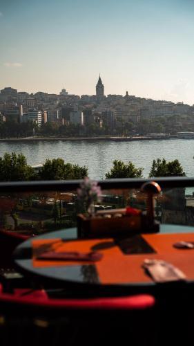 Lale Sultan Hotel - Tap to explore photos