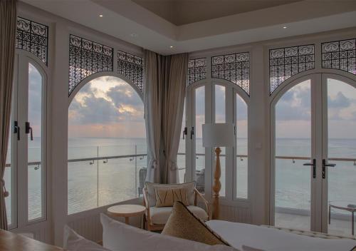 Stone Hotels Dhiffushi