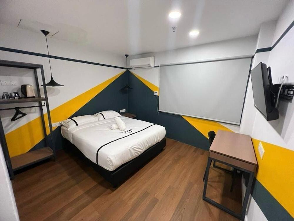 SEEDS HOTEL CHOW KIT Room Type - Deluxe Room
