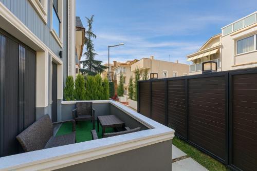 Casa Florya Suites - Tap to explore photos