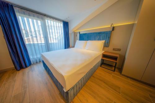 The Palm Bosphorus Hotel Room Type - Deluxe Double Room with Balcony