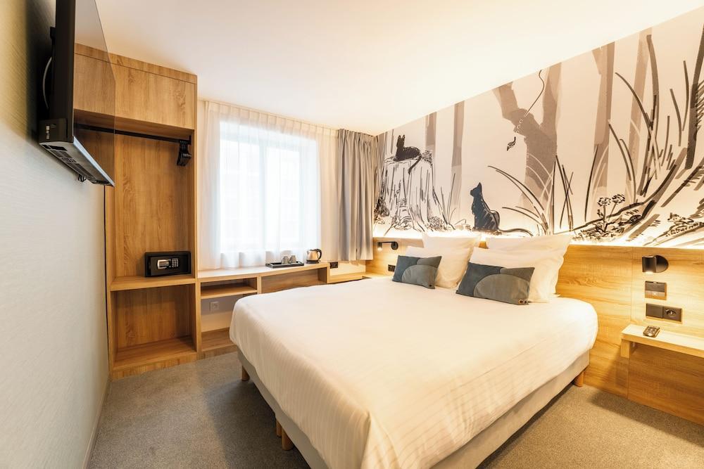 GREEN PARK HOTEL PARIS Room Type - Superior Room, 1 Queen Bed