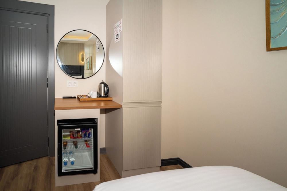 Robin Hotel Room Type - Superior Family Room