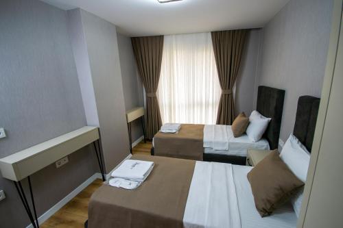 Luxury Life Suites Room Type - Deluxe Family Room