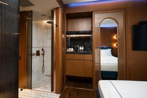 Sura Concept Hotel Room Type - Deluxe Double Room