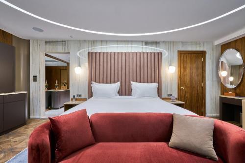Rayelin Hotel Old City Room Type - King Suite