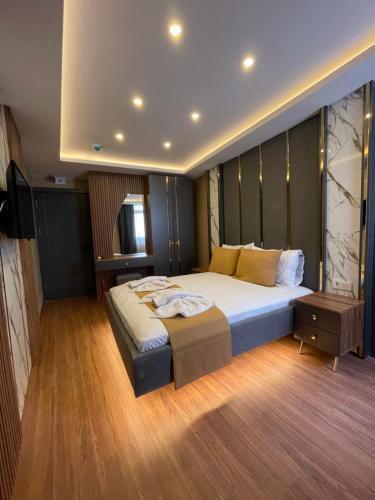 Meridiani Taksim Hotel - Tap to explore photos