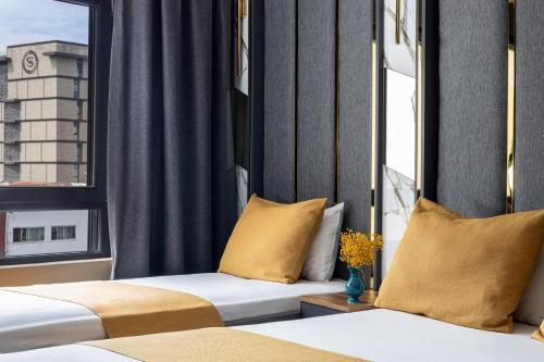 Meridiani Taksim Hotel Room Type - Triple Room with City View Meridiani Taksim Hotel Room Type - Triple Room with City View