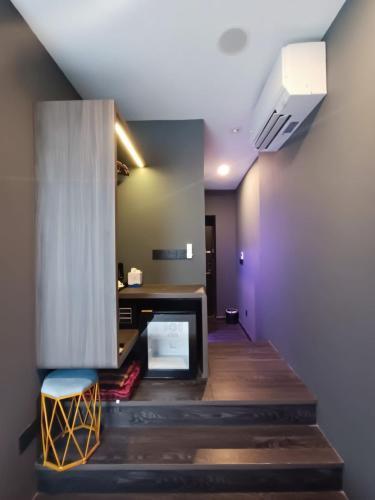 HOTEL JJH - newly opened near BUGIS - Tap to explore photos