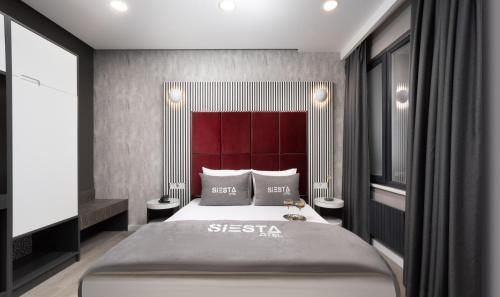 Siesta Hotel Bakırköy - Tap to explore photos