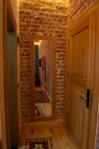 İstanbul Eagle's Nest Boutique Hotel - Tap to explore photos